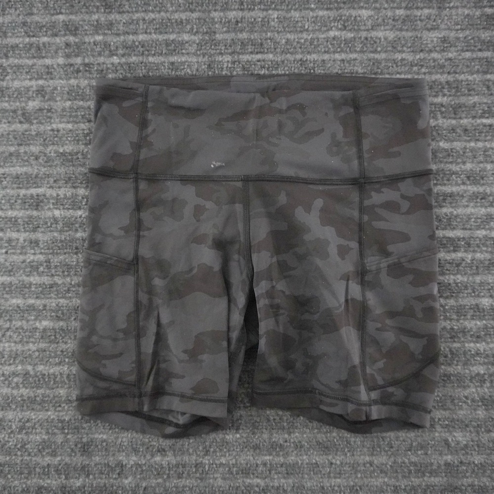 Lululemon Fast and Free Shorts Womens 8 Black Camo High Rise Pockets